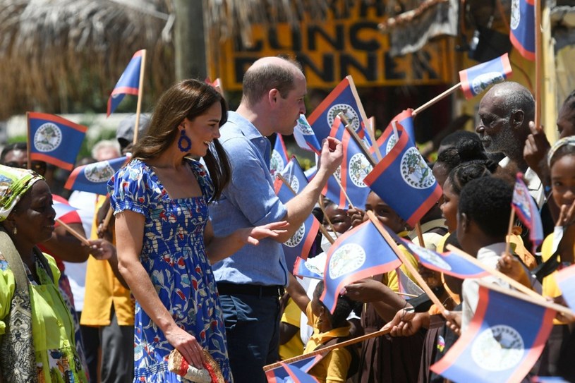 Księżna Kate i książę William zostali przywitani bardzo serdecznie /JOHAN ORDONEZ/AFP/East News /East News