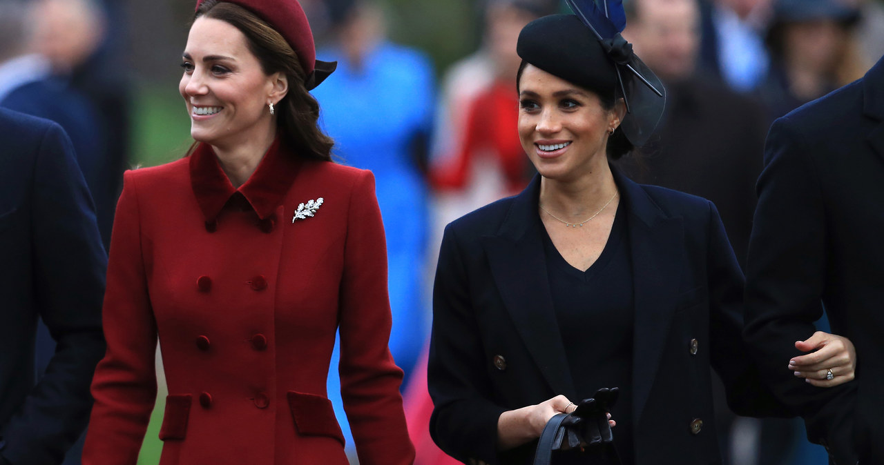 Księżna Kate i Meghan Markle w drodze na świąteczną mszę /Stephen Pond /Getty Images