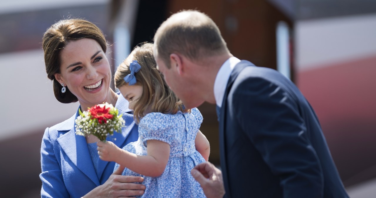 Księżna Kate, książę William i ich córeczka księżniczka Charlotte /East News