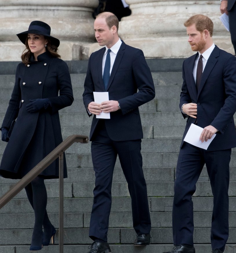 Księżna Kate, książę William i książę Harry /Agencja FORUM