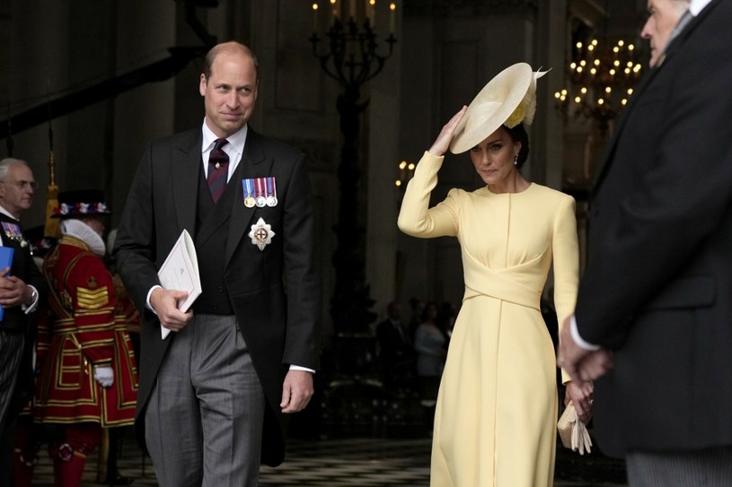 Księżna Kate, książę William podczas mszy dziękczynnej w katedrze św. Pawła /Pool AP/Associated Press/East News /East News