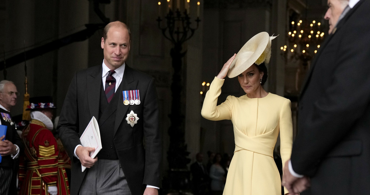 Księżna Kate, książę William podczas mszy dziękczynnej w katedrze św. Pawła /Pool AP/Associated Press/East News /East News