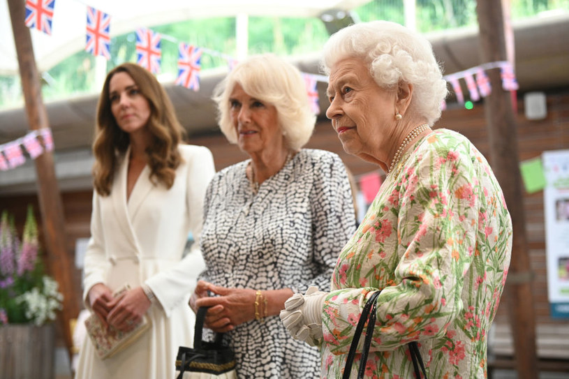 Księżna Kate, księżna Camilla i królowa Elżbieta /Oli Scarff /Getty Images