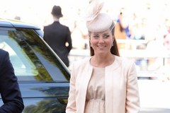 Księżna Kate ma spory brzuszek. Wygląda kwitnąco