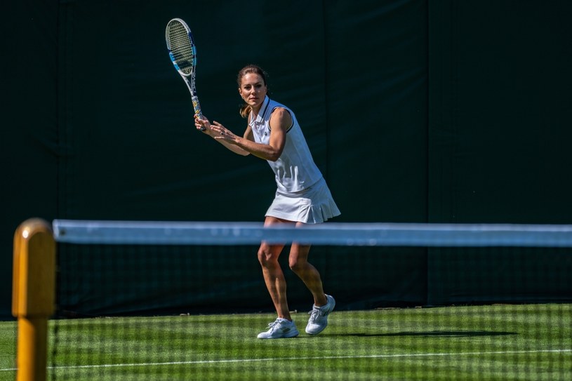 Księżna Kate na kortach tenisowych /Handout /Getty Images