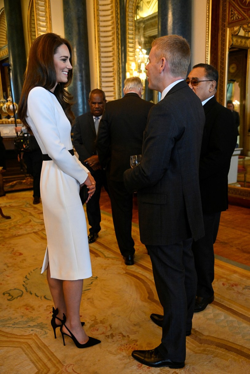 Księżna Kate na przedkoronacyjnym przyjęciu w Pałacu Buckingham / Toby Melville — Pool /Getty Images