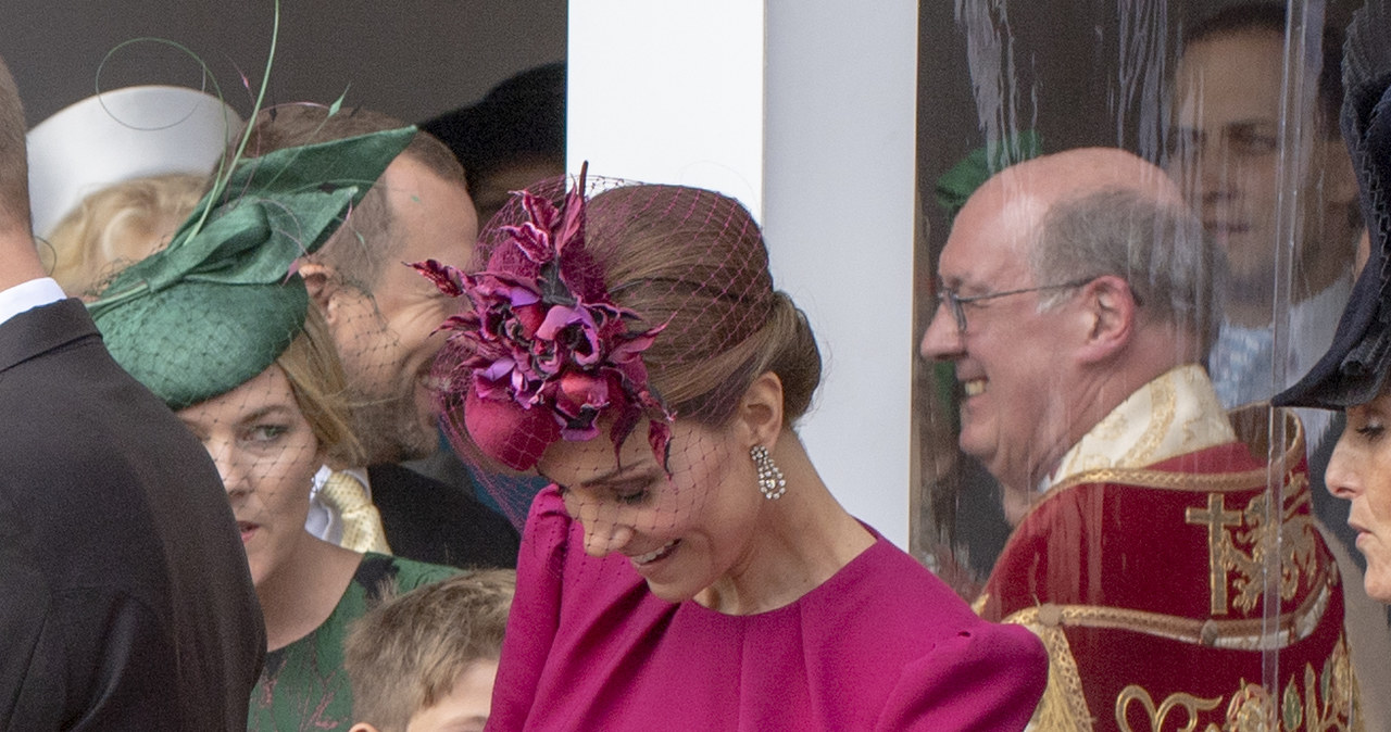 Księżna Kate na ślubie księżniczki Eugenii zaliczyła małą modową wpadkę /WPA Pool /Getty Images