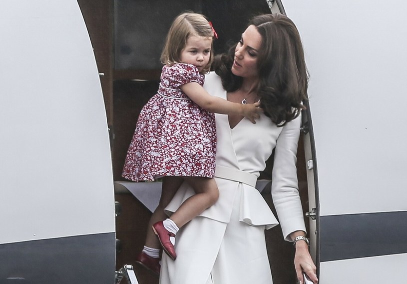 Księżna Kate spodziewa się kolejnego dziecka? /KAROLINA MISZTAL/REPORTER /East News