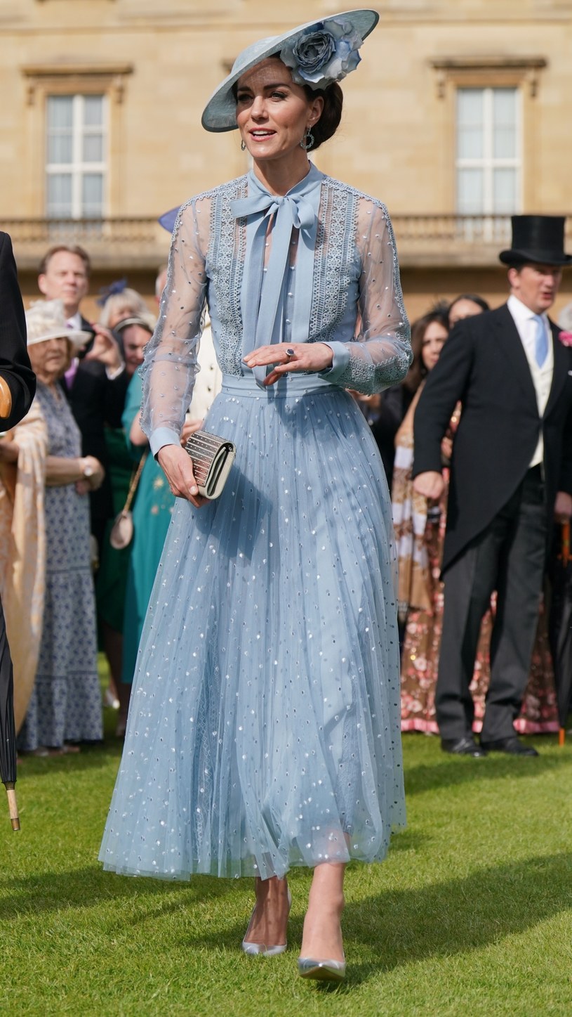 Księżna Kate w pięknej sukni od Elie Saab. Księżna przykuwała uwagę tą stylizacją /WPA Pool /Getty Images