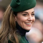 Księżna Kate w świątecznej stylizacji. Zieleń nadziei w Sandringham 