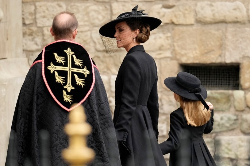 Księżna Kate z córką na pogrzebie królowej Elżbiety II /Christopher Furlong /Getty Images