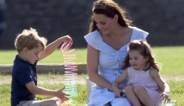 Księżna Kate z dziećmi w klubie polo