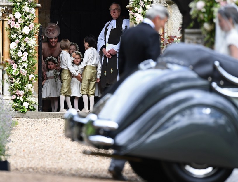 Księżna Kate z dziećmi /AFP