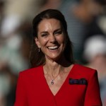Księżna Kate zachwyciła na Wimbledonie 2026. Czerwona sukienka Rolanda Moureta skradła show
