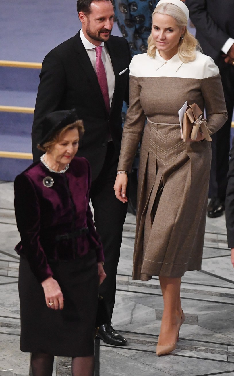 Księżna Mette-Marit wraz z mężem tworzą kochające się małżeństwo /Rune Hellestad- Corbis/ Corbis /Getty Images