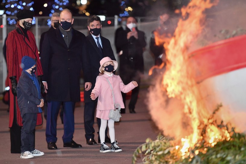 Księżna Monaco z mężem i dziećmi /PLS Pool / Pool /Getty Images