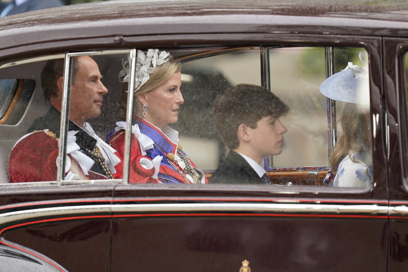 Księżna Sophie Wessex z rodziną podczas uroczystości koronacyjnych /Agencja FORUM