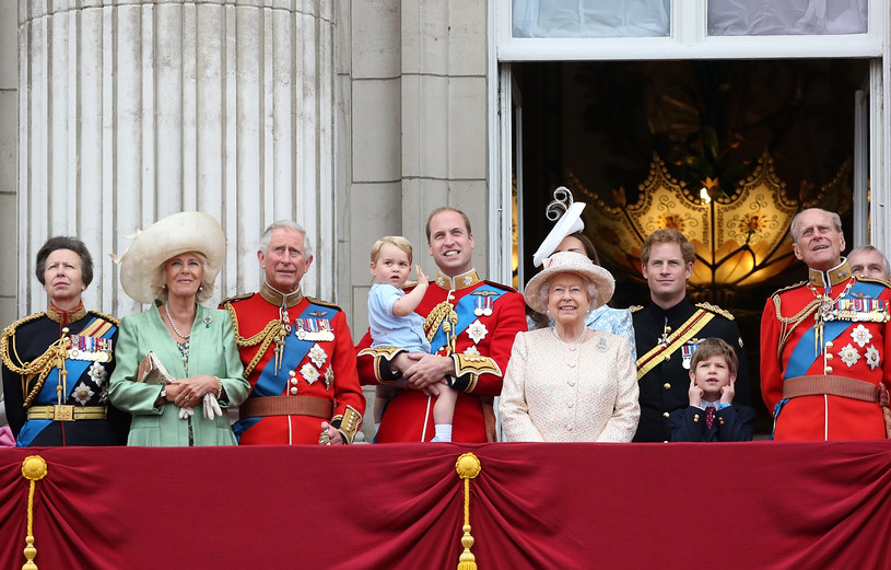 Księżniczka Anna (pierwsza od lewej) z rodziną królewską /Danny Martindale /Getty Images