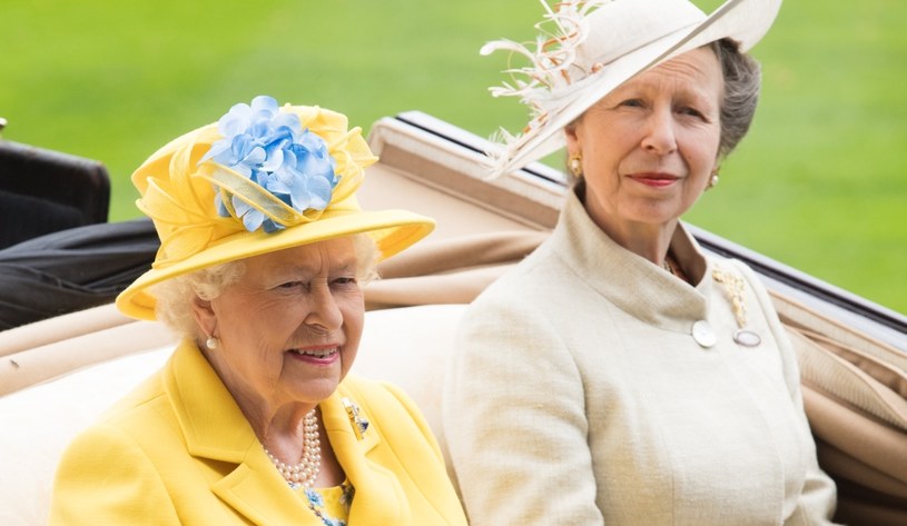 Księżniczka Anna pracowitość odziedziczyła po królowej Elżbiecie II, poczucie humoru po księciu Filipie /Getty Images