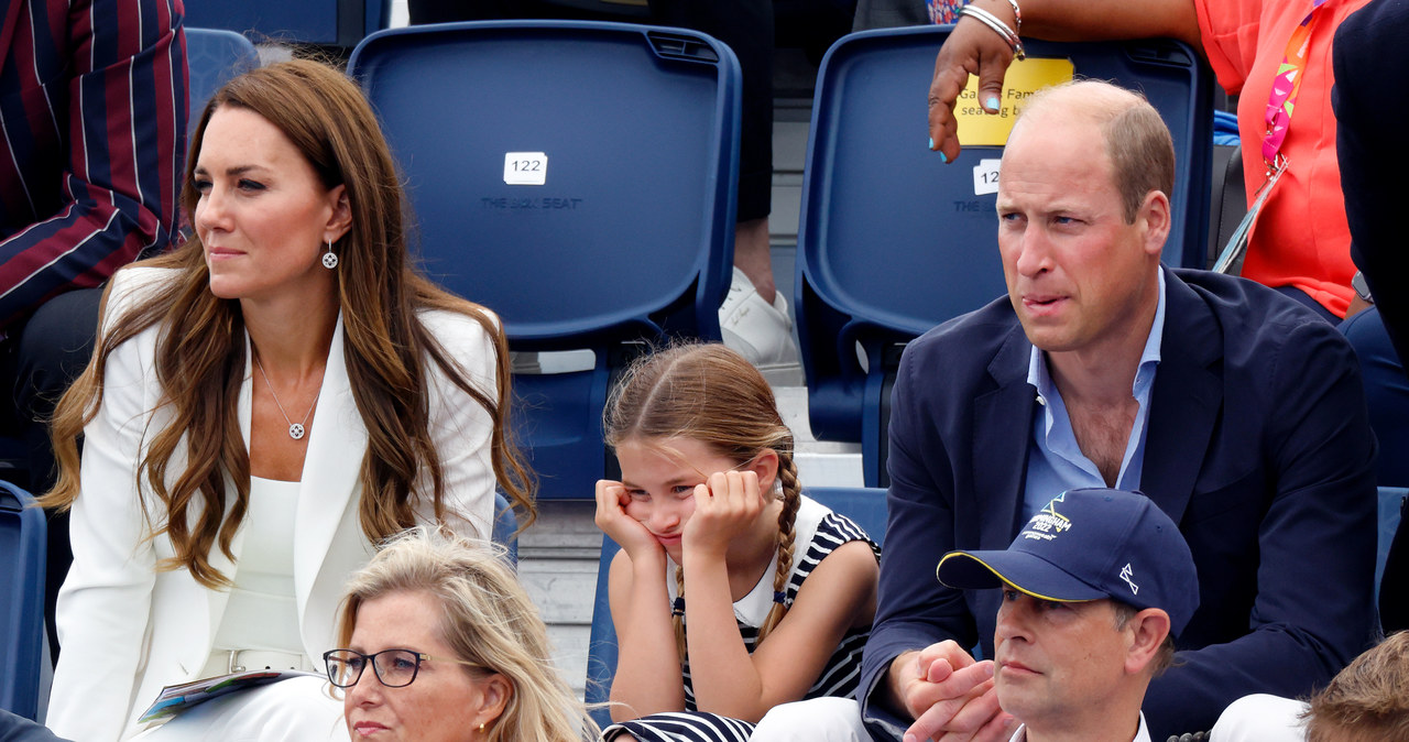 Księżniczka Charlotte z rodzicami Kate i Williamem /Max Mumby /Getty Images