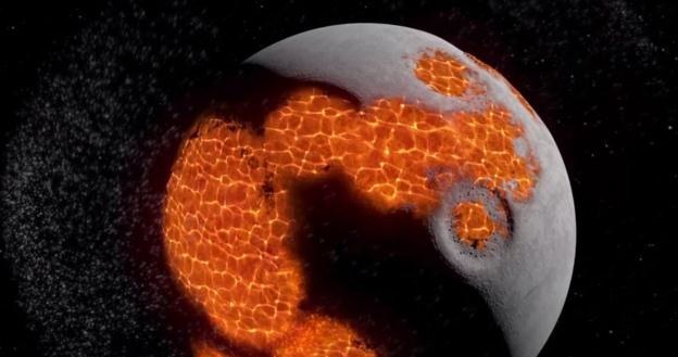 Księżyc we wczesnej fazie formowania.   Fot. NASA /materiały prasowe
