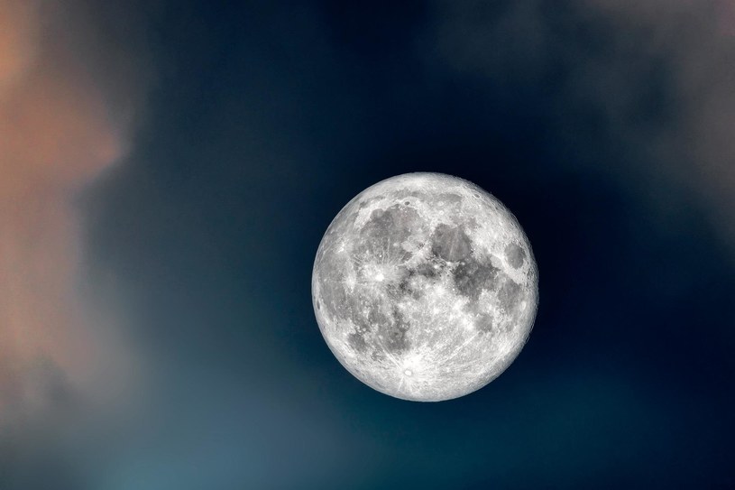 Księżyc zostanie sprofanowany? /Kanenori /Pixabay.com