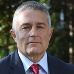 KSP: Władysław Frasyniuk odpowie za naruszenie nietykalności policjanta
