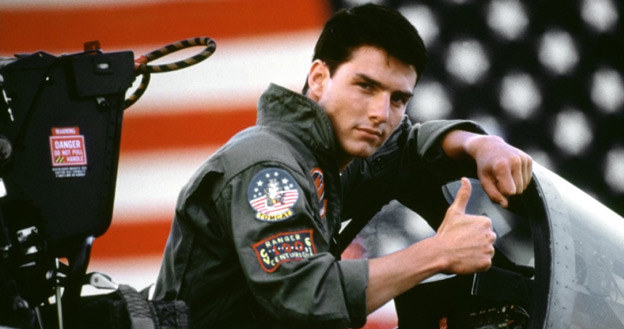 Kto, chociaż przez chwilę, nie chciałby się poczuć jak Tom Cruise w filmie "Top Gun" /materiały prasowe