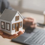 ​Kto dostanie dom i oszczędności po bezdzietnym? Sprawdź, jak dzieli się spadek