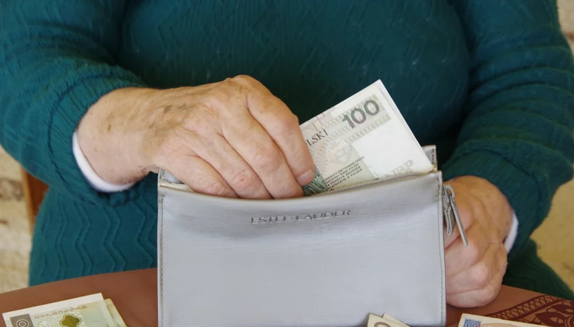Kto jest uprawniony do renty po zmarłym? Muszą spełnić warunki