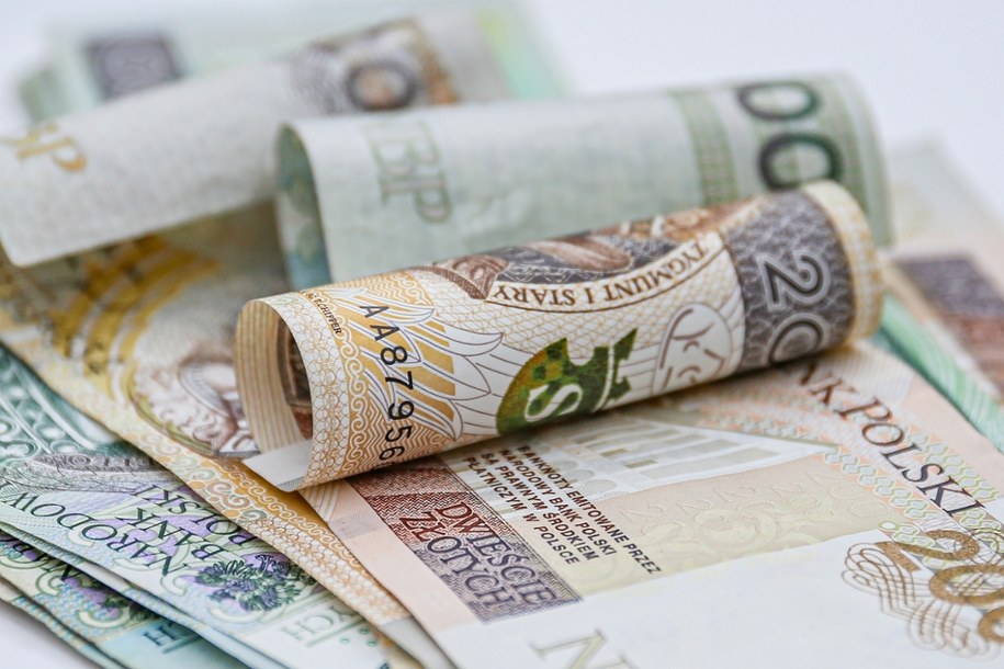 Masz odpowiedni wiek i staż pracy? ZUS może wypłacić ci specjalne świadczenie