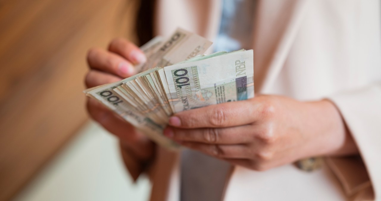 Kto może liczyć na finansowe szczęście w lipcu? /123RF/PICSEL