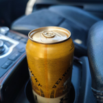 Kto może pić alkohol podczas jazdy samochodem? Kierowca nie, a pasażer?