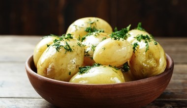 Kto powinien jeść ziemniaki w skórkach? Zyskają nie tylko cukrzycy