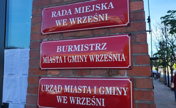 Kto rządzi we Wrześni? Burmistrz wygrał wybory, ale nie może sprawować urzędu