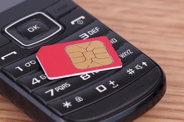 Kto straci na rejestracji kart prepaid? /&copy;123RF/PICSEL