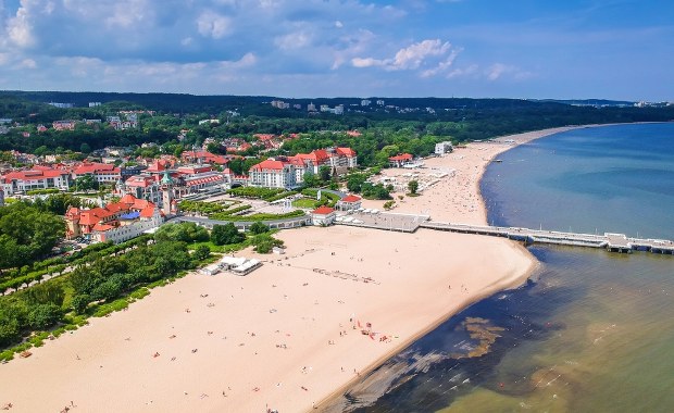 Kto wydaje najwięcej pieniędzy w Sopocie? Nowy raport zaskakuje