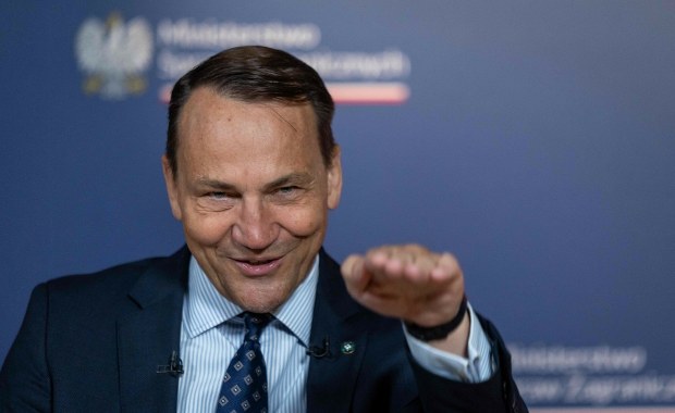 Kto zapłaci za broń dla Ukrainy? Podatnicy UE? Sikorski ma pomysł