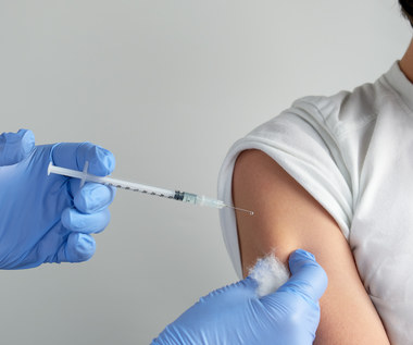 Która szczepionka najlepiej chroni przed zgonem z powodu COVID-19? Nowe dane