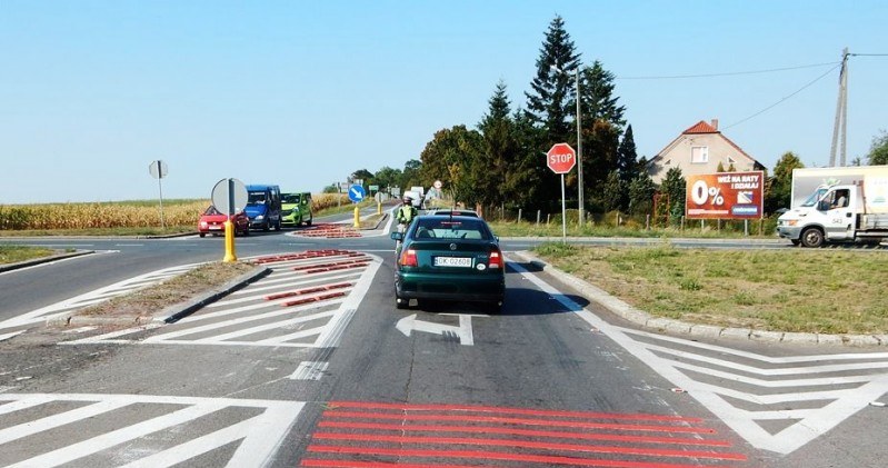 Które linie na drodze są ważniejsze? /GDDKiA