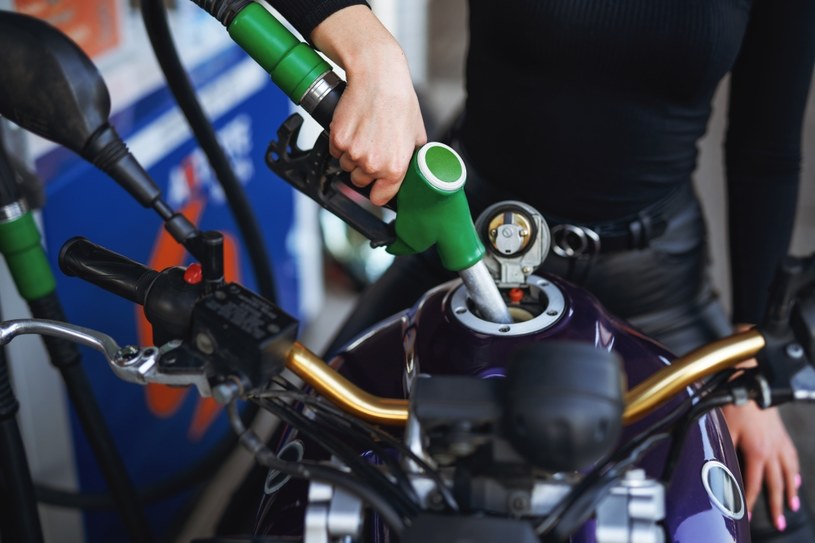 Które motocykle będą wrażliwe na nową benzynę E10? /123RF/PICSEL