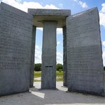 Ktoś wysadził Georgia Guidestones. Wybuch zniszczył kamienne tablice