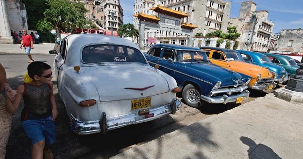 Kuba nie będzie już skansenem starych samochodów /AFP