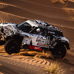 Kuba Przygoński rozpoczyna rywalizację w Abu Dhabi Desert Challenge