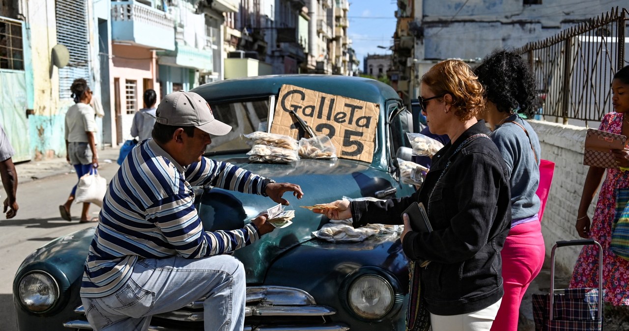 Kuba zmaga się z wielkim kryzysem gospodarczym. Na zdj. Hawana /AFP