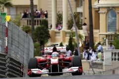 Kubica trzeci w GP Monaco, wygrał Webber