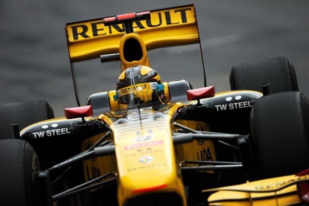Kubica wystartuje w USA. Czy w barwach Renault? /AFP