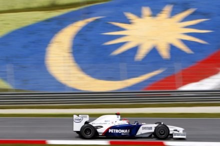 Kubicy na torze w Sepang brakło mocy w bolidzie BMW F1.09 /AFP