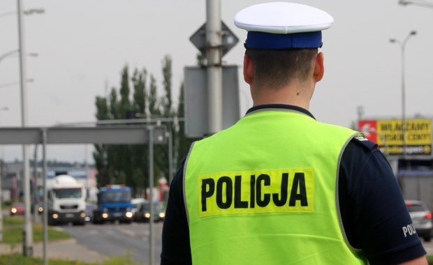 Kujawsko-pomorskie: Policjanci zza biurek wezwani do pracy na ulicach