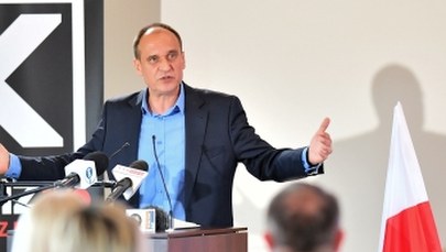 Kukiz o Komisji Europejskiej: Trzyma wszystkich za gardło